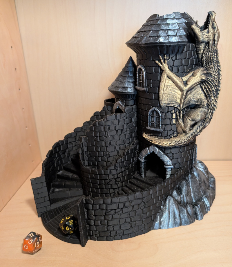 Würfeltower Drache
